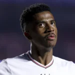 Flamengo avança em...