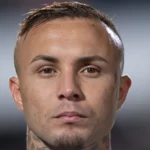 Flamengo negocia renovação...