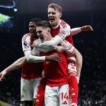 Arsenal goleia Tottenham...