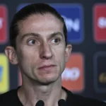 Flamengo avança na...