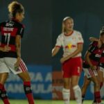 Flamengo feminino mantém...