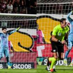 Goleiro Rossi decisivo...