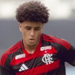 Flamengo goleia Estudiantes...