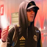 Flamengo avança no...