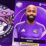 Chay, ex-Botafogo, reforça...