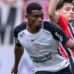 Milan intensifica pressão...