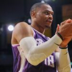 Russell Westbrook faz...