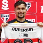 Artur no São...