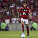 Flamengo pune Pulgar...