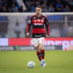 Léo Ortiz brilha...