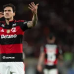 Pedro lidera Flamengo...