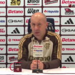 Leonardo Jardim discute...
