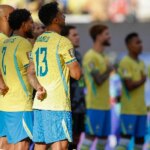 Hino brasileiro eleito...