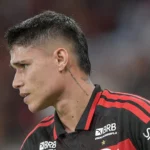 Flamengo negocia venda...