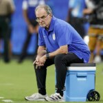 Bielsa critica pausas...