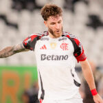 Flamengo avalia proposta...