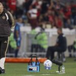 Leonardo Jardim analisa...
