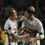 São Paulo supera...