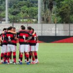 Flamengo avança à...