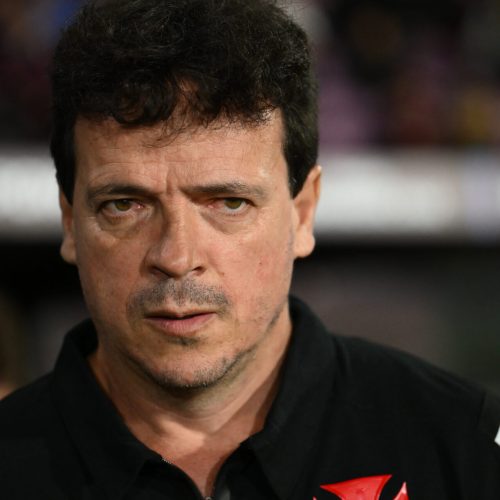 Diniz e Vasco não começaram bem o Brasileirão 2026 – Luis ROBAYO / AFP