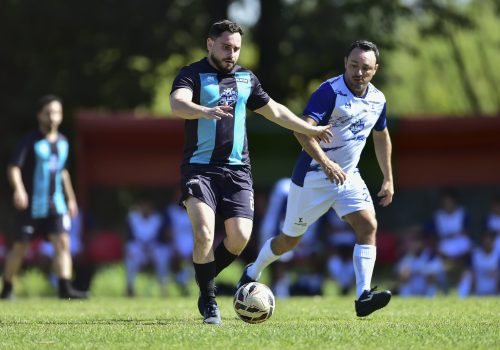 Paulo Gaspar, do time de PLACAR, no duelo contra a Engemon, campeã do torneio (Mauro Horita)