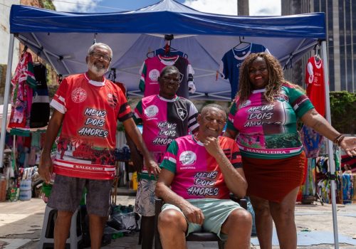 O amor dos cariocas por futebol e samba se traduz em um fenômeno cultural único, especialmente ...