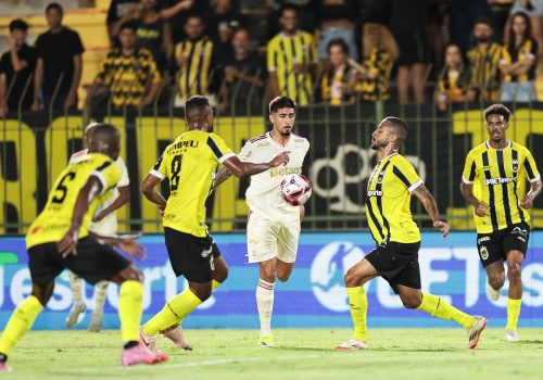 Flamengo sofre derrota por 3 a 0 para o Volta Redonda no Campeonato Carioca