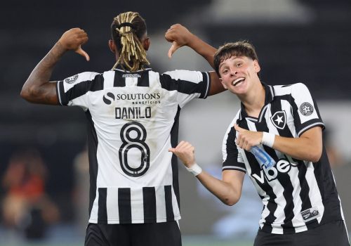 Danilo e Montoro dominam meio-campo do Botafogo – Vitor Silva/Divulgação/Botafogo