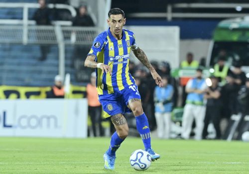 Di María em ação pelo time de Rosario – EFE/ Sebastián Granata