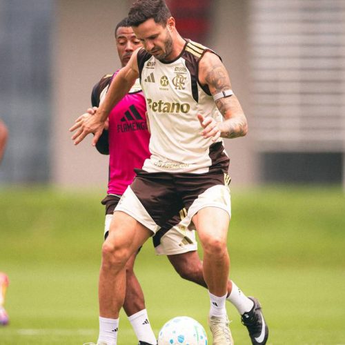 Flamengo terá Saúl e Bruno Henrique entre titulares contra o BragantinoFlamengo enfrenta o Brag...