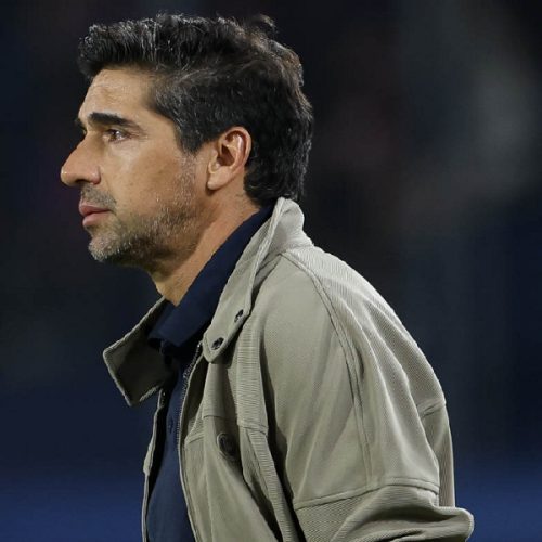 Abel Ferreira lidera o Brasileirão, mas sofre questionamentos - Cesar Greco/Palmeiras