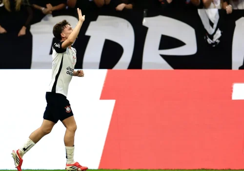 Flamengo pode fazer proposta de 25 milhões de euros por Breno Bidon