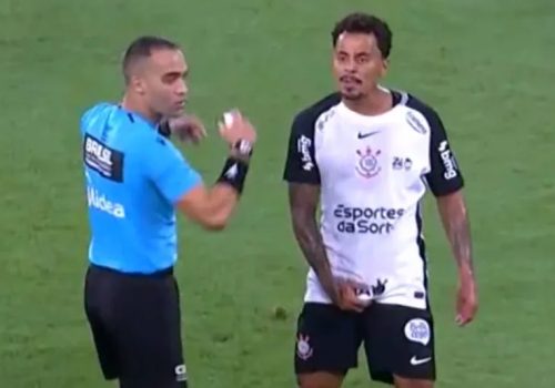 Allan, do Corinthians, foi expulso por gesto obsceno – Reprodução