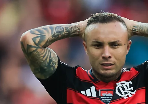 O atacante Everton Cebolinha deve deixar o Flamengo, seja agora ou no final do ano. O jogador, qu...