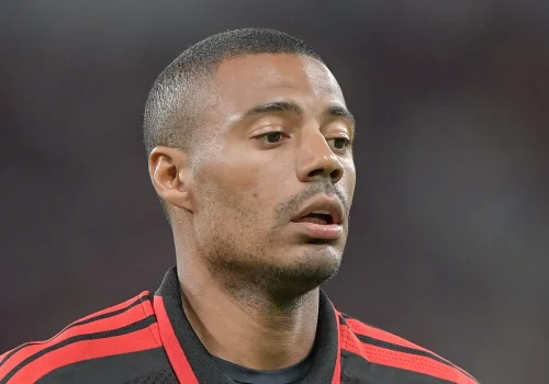 Flamengo encerra negociações por Luiz Henrique após impasse financeiroFlamengo encerra negocia...