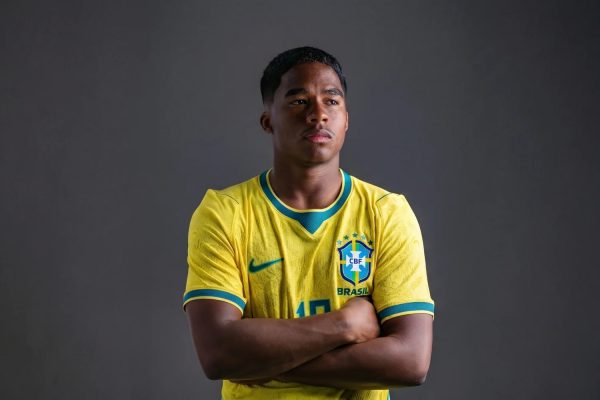 Endrick estreou pela seleção brasileira em 2023, com apenas 17 anos; foram dois jogos contra a ...