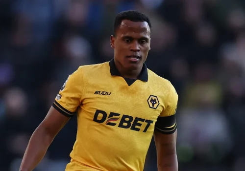 Jhon Arias, jogador colombiano, optou por recusar uma proposta do Flamengo e assinou contrato com...