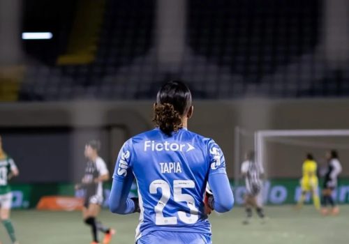 Goleira foi uma das principais jogadoras palestrinas na temporada – Foto: Reprodução/Instagra...