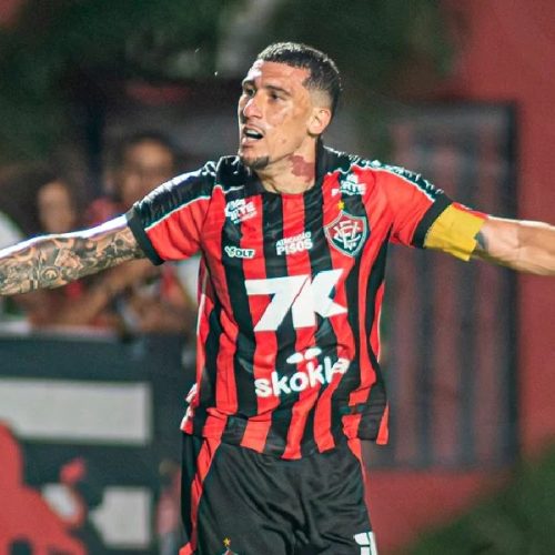 Baralhas comemora o gol do Vitória sobre o Mirassol – Victor Ferreira | EC Vitória