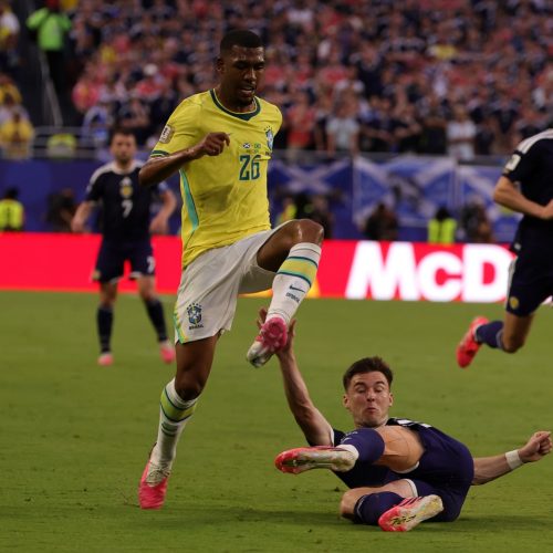Rayan em jogo entre Brasil e Escócia, pela Copa do Mundo – EFE/EPA/CRISTOBAL HERRERA-ULASHKEVICH