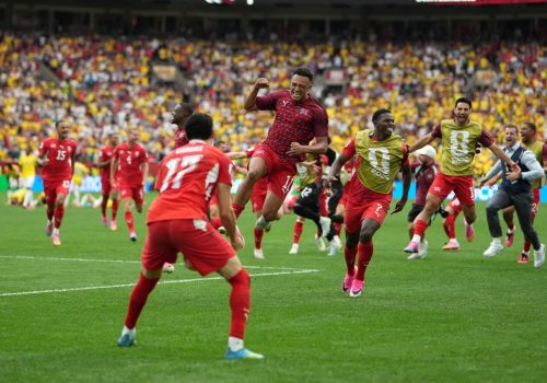 Suíça passou pela Colombia nos pênaltis EFE/EPA/BOB FRID
