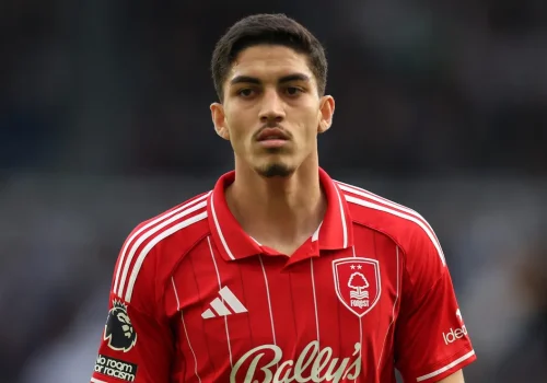 Flamengo não avança em negociações por Jair Cunha e Edu Gaspar