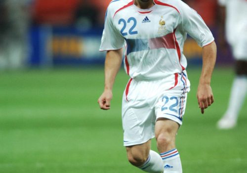 Franck Ribery com a camisa da França – (ALEXANDRE BATTIBUGLI/PLACAR)