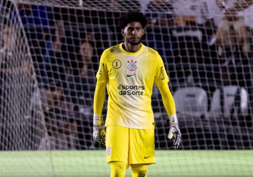 Hugo Souza durante empate em clássico – Agência Corinthians