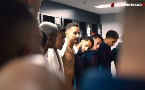alex-sandro-faz-exigencia-ao-elenco-no-vestiario-apos-partida-entre-flamengo-e-ldu-na-libertadores.j.jpeg