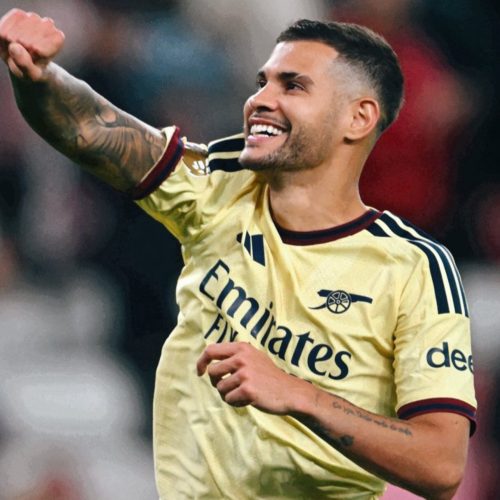 Bruno Guimarães marcou o primeiro gol dele pelo Arsenal (Reprodução/X/Arsenal)