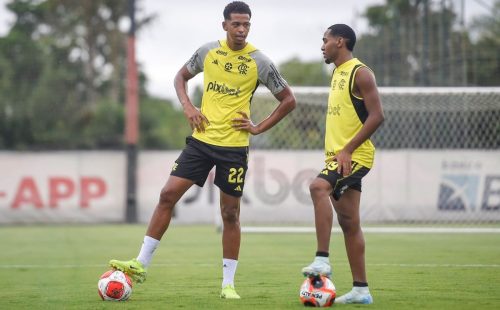 carlinhos-lorran-treino-flamengo.jpg