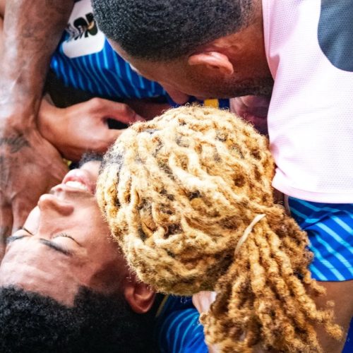 Curaçao comemora primeiro gol em Copas do Mundo (Reprodução/X/TheBlueWaveFFK)