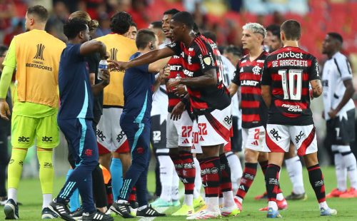 flamengo-central-cordoba-libertadores-elenco-time-maracana.jpg
