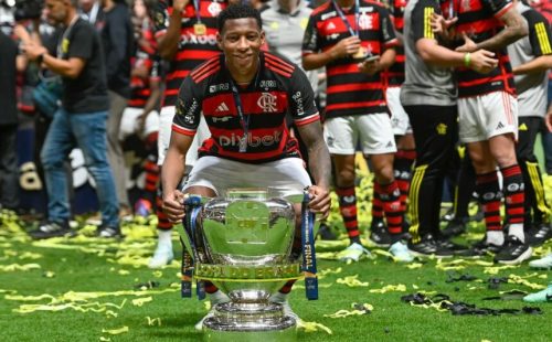 flamengo-se-prepara-para-adquirir-mais-50-dos-direitos-de-plata-que-se-aproxima-de-meta-contratual.j.jpeg